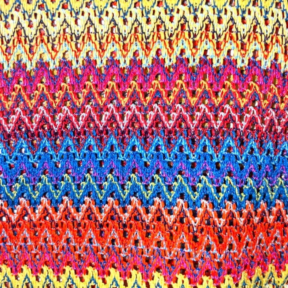 Multicolor Stretchy Mesh Fitted Top - Picture 4 of 5